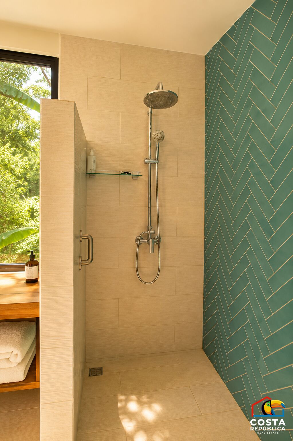 Ocean River View Villa – master bathroom – Tárcoles, Costa Rica