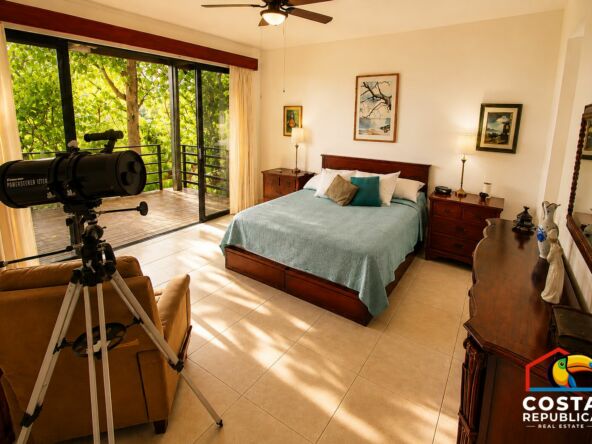Ocean River View Villa – master bedroom – Tárcoles, Costa Rica