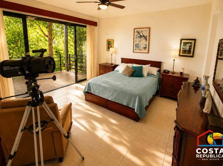 Ocean River View Villa – master bedroom – Tárcoles, Costa Rica