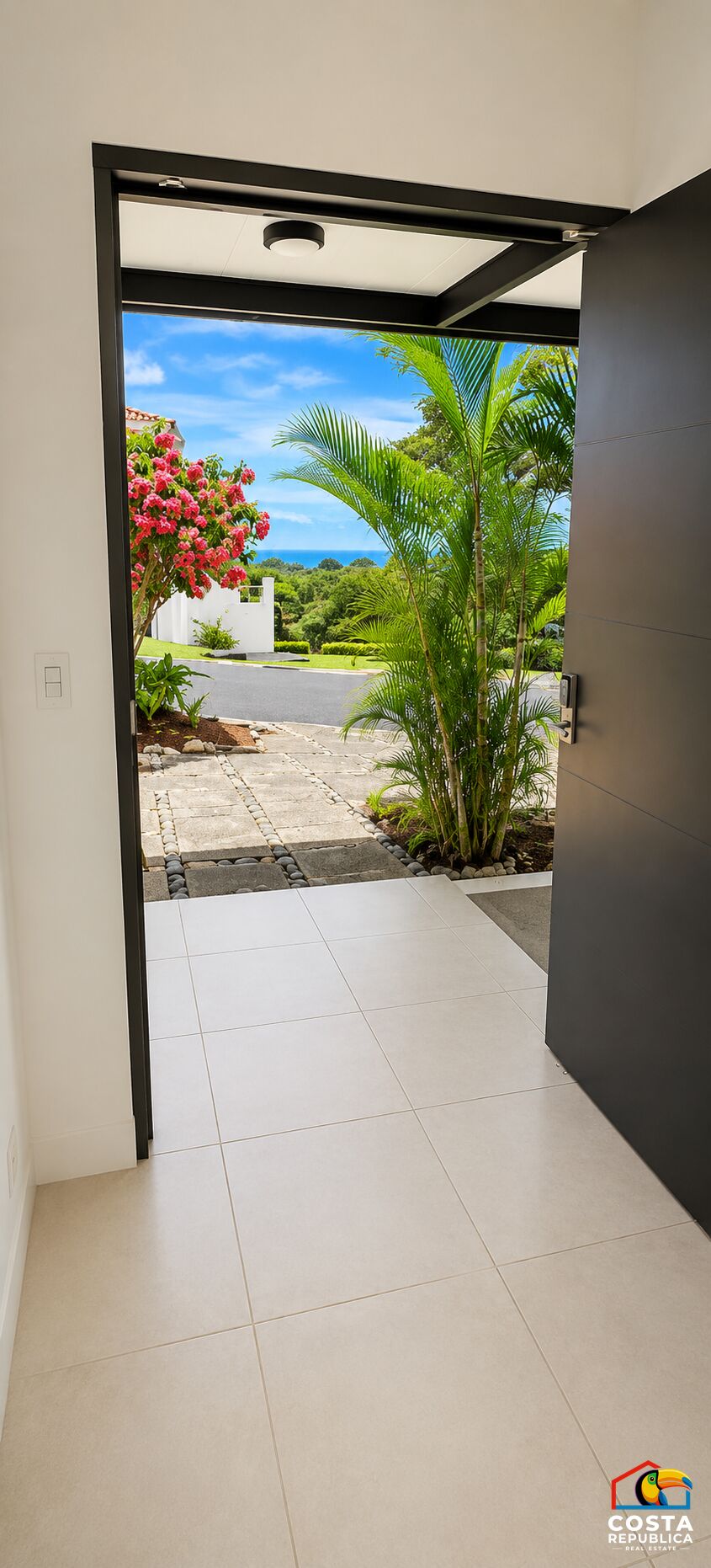 Ocean River View Villa – entrance – Tárcoles, Costa Rica