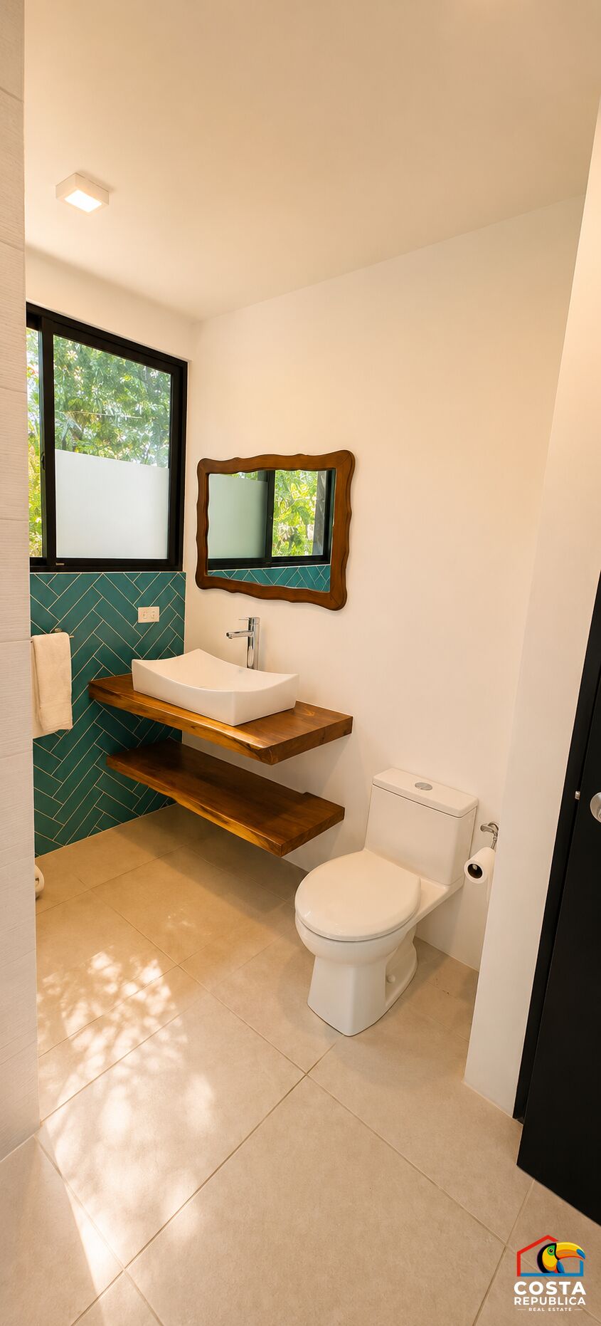 Ocean River View Villa – master bathroom – Tárcoles, Costa Rica